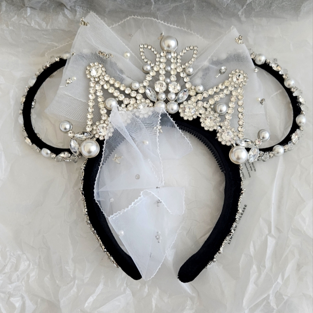 Vera Wang Disney Ears Tiara Crystal Headband Minnie Fairytale Wedding Veil